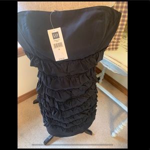 Strapless black ruffled simi formal / casual dress